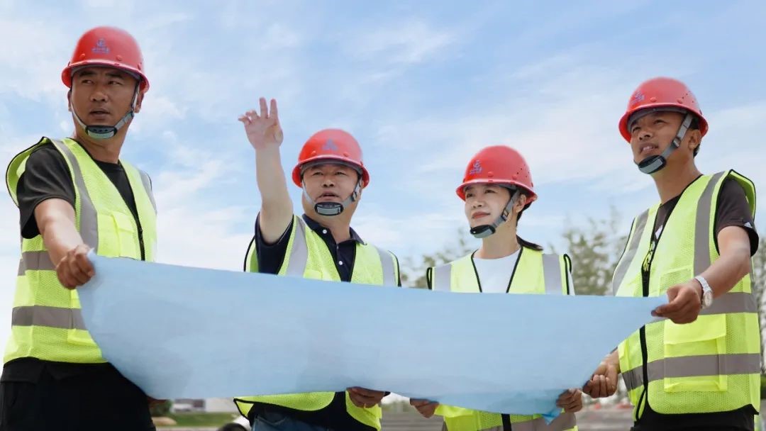 M1iDBv2WRp2esgKnKcseyurH5sTvBg6LrRxrZnA3