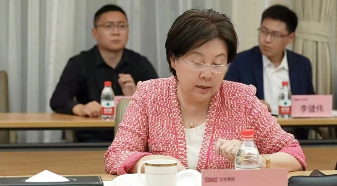 AdCqJKlSQQdMRR1RdbUWQmQhjbQiMe4NEmWIZshN